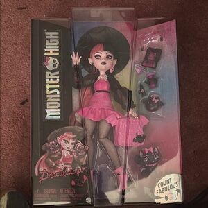 Monster High Draculaura Doll in Pink and Black Ensemble